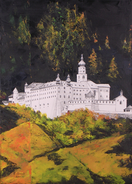 Im Jahr 2011 schuf der Tiroler Künstler Reinhard Lentsch ein beeindruckendes Gemälde in einer Technikkombination von Ölmalerei und Tuschezeichnung. Es zeigt die Klosteranlage Marienberg bei Burgeis im oberen Vinschgau. Auf einer 50 x 80 cm großen Leinwand hielt er eine Herbstansicht fest, die das schneeweiße, festungsartige Bauwerk vor der herbstlich eingefärbten Bergkulisse zur Geltung bringt. Das Werk verbindet künstlerische Interpretation mit historischer Tiefe und lädt den Betrachter ein, in die Geschichte dieses besonderen Ortes einzutauchen. Die Benediktinerabtei Marienberg, auf etwa 1340 Metern Seehöhe gelegen, gilt als das höchstgelegene Kloster Europas. Sie wurde im Jahr 1149 von Ulrich von Tarasp gegründet und war von Beginn an dem Benediktinerorden unterstellt. Ihre Ursprünge gehen jedoch auf ein kleines Kloster in Schuls im Engadin zurück, das von Mönchen aus dem schwäbischen Kloster Ottobeuren besiedelt wurde. Das Kloster spielte über die Jahrhunderte hinweg eine bedeutende Rolle als religiöses, kulturelles und wirtschaftliches Zentrum der Region. Besonders berühmt ist Marienberg für seine gut erhaltenen romanischen Fresken in der Krypta, die um 1175 von einem unbekannten Künstler, vermutlich byzantinisch beeinflusst, geschaffen wurden. Die Darstellungen gelten als Meisterwerke mittelalterlicher Kunst im Alpenraum. Auch heute noch leben und wirken Benediktinermönche in Marienberg. Der Konvent besteht aus einer kleinen Gemeinschaft von Patres, die sich neben dem klösterlichen Leben auch der Bildung und Seelsorge widmen. Zudem betreibt das Kloster ein Museum, das Besuchern Einblicke in die Geschichte und das tägliche Leben der Mönche gibt. Regelmäßige Führungen, Vorträge und spirituelle Angebote wie Exerzitien oder Einkehrtage machen Marienberg zu einem lebendigen Ort der Begegnung zwischen Vergangenheit und Gegenwart.